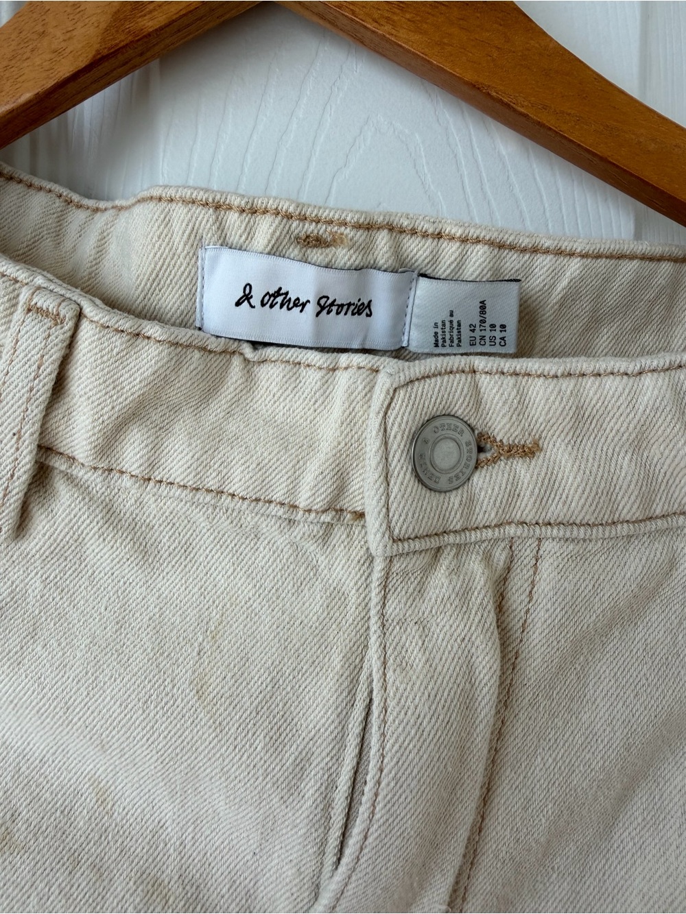 & Other Stories Cream High-Rise Denim Shorts - Picture 2 of 8